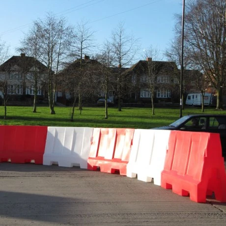 Pack (2) 1.2 Metre Evo Red And White Road Traffic Safety Barriers 5 Pack (2) 1.2 Metre Evo Red And White Road Traffic Safety Barriers - Image 3