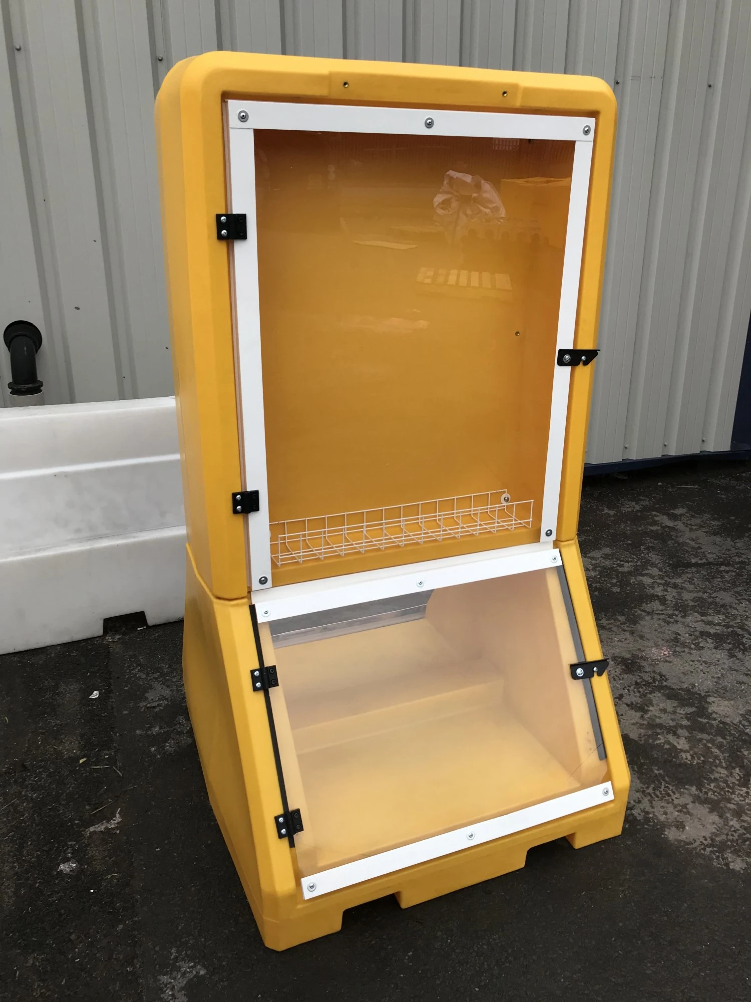 Oak Point IBC Spill Station Station - Yellow 4 Oak Point IBC Spill Station Station - Yellow - Image 2