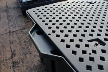 Recycled Polyethylene IBC Spill Pallet With FLT Access 5 Recycled Polyethylene IBC Spill Pallet With FLT Access - Image 3