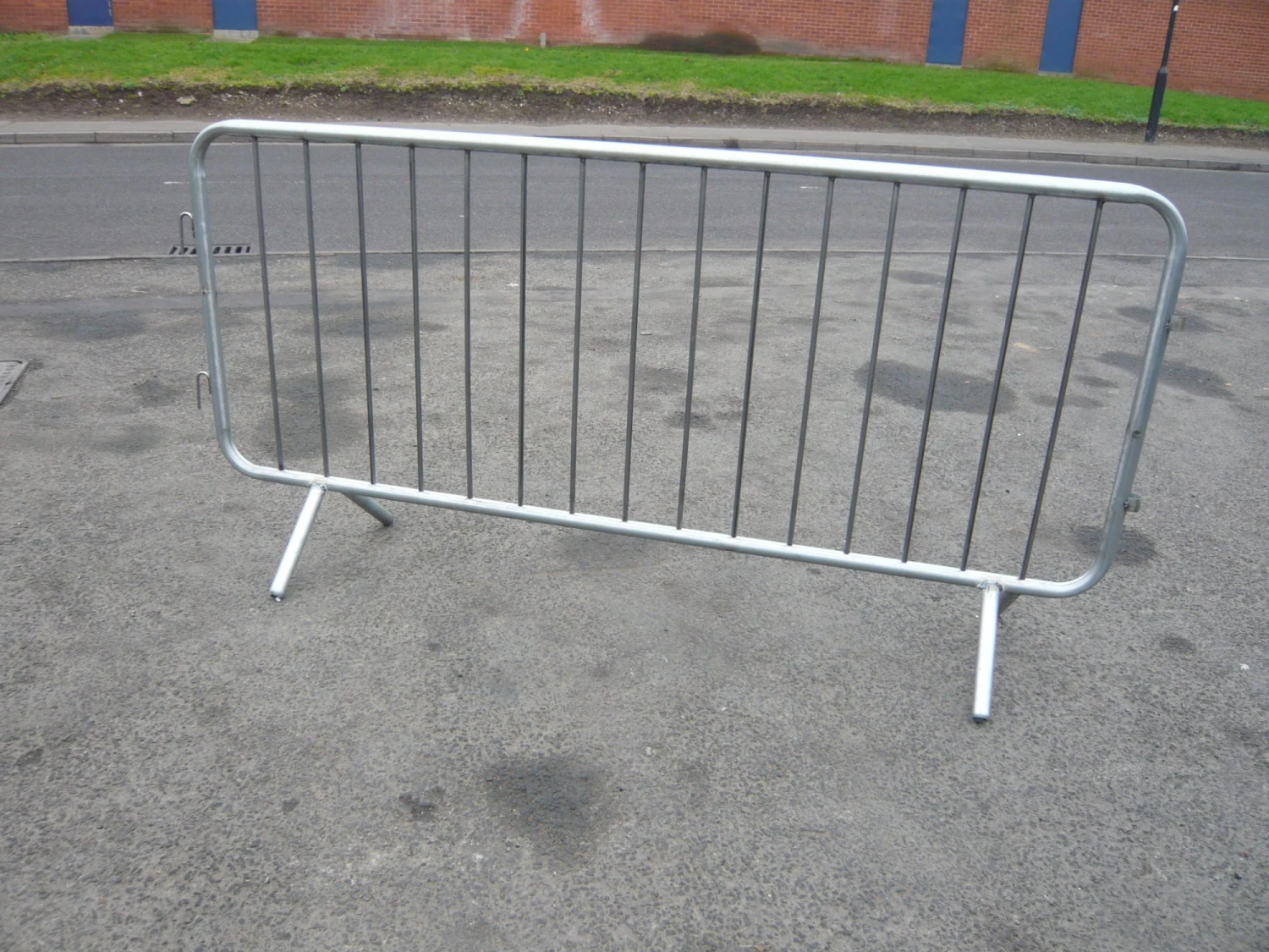 Steel Temporary Pedestrian/Crowd Barrier, 2300mm 4 Steel Temporary Pedestrian/Crowd Barrier, 2300mm - Image 2